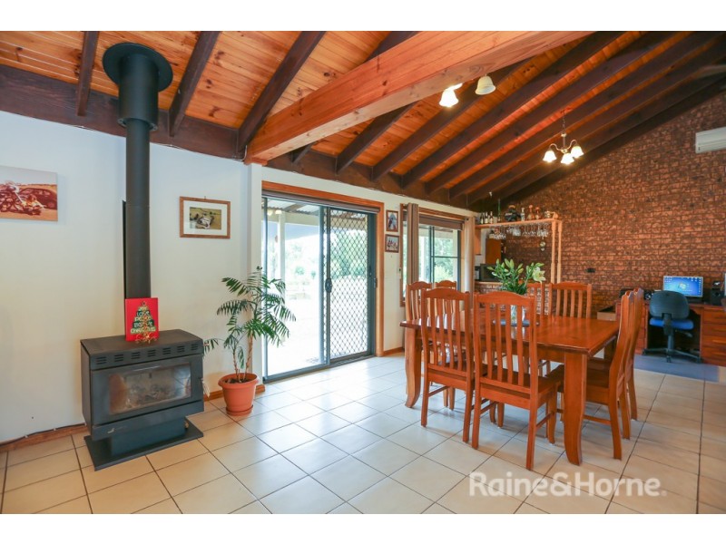 59 Woodside Drive, Mount Rankin NSW 2795