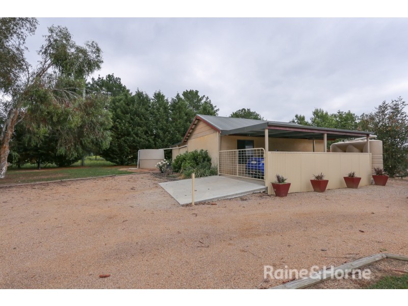 59 Woodside Drive, Mount Rankin NSW 2795