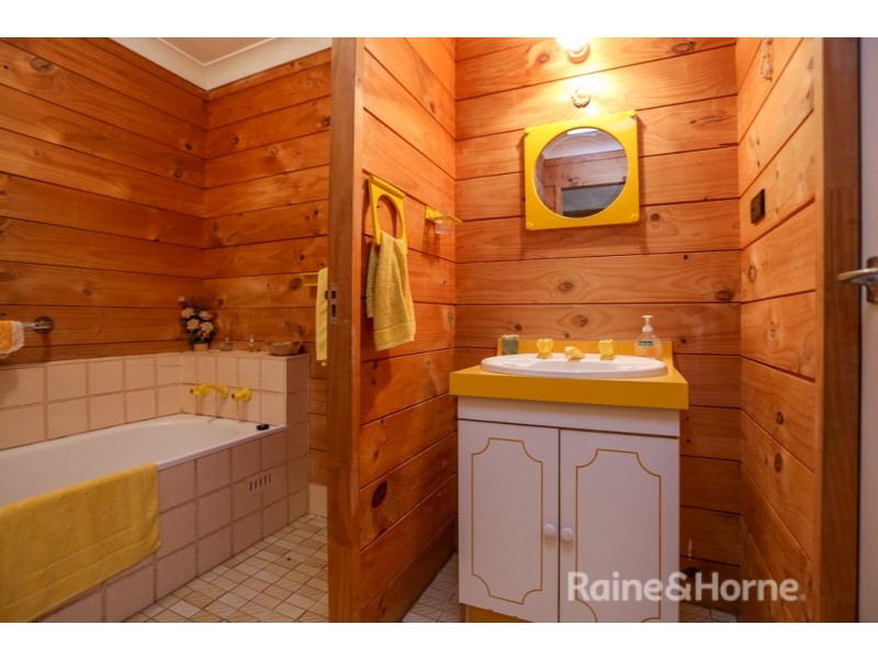 321 Willow Tree Lane, Mount Rankin NSW 2795