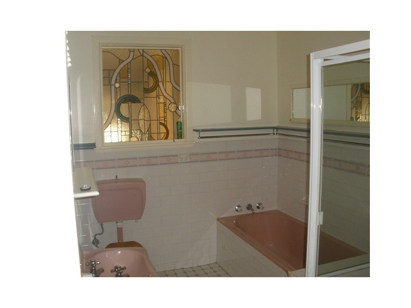 239 Browning st, Bathurst NSW 2795