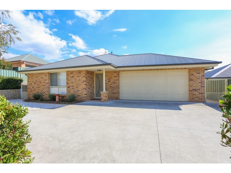 28a Rosemont Ave, Kelso NSW 2795