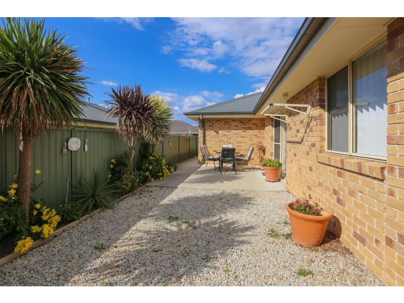 28a Rosemont Ave, Kelso NSW 2795