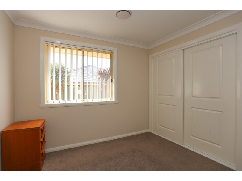 28a Rosemont Ave, Kelso NSW 2795