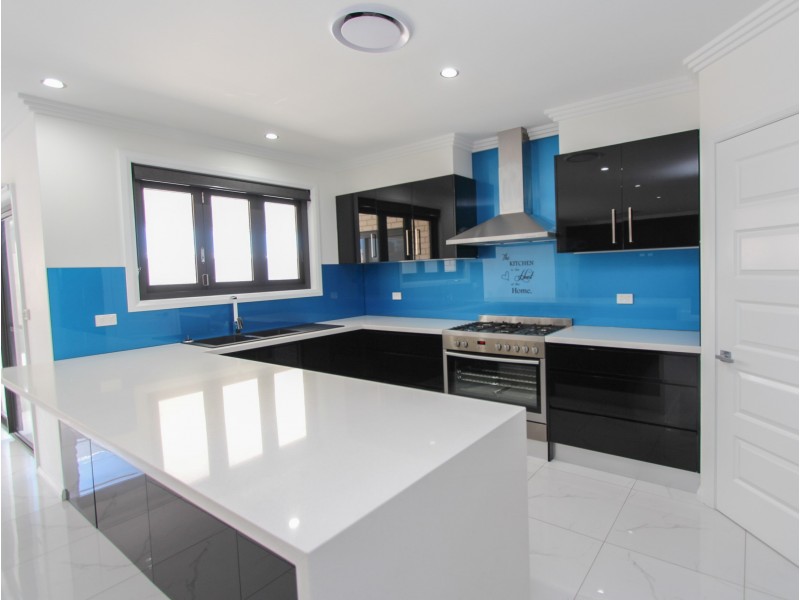 51 Graham Dr, Bathurst NSW 2795