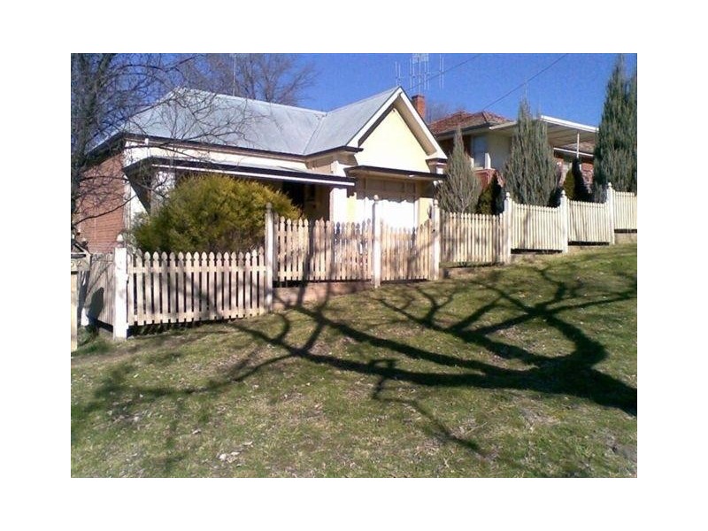 62 Mitre St, Bathurst NSW 2795