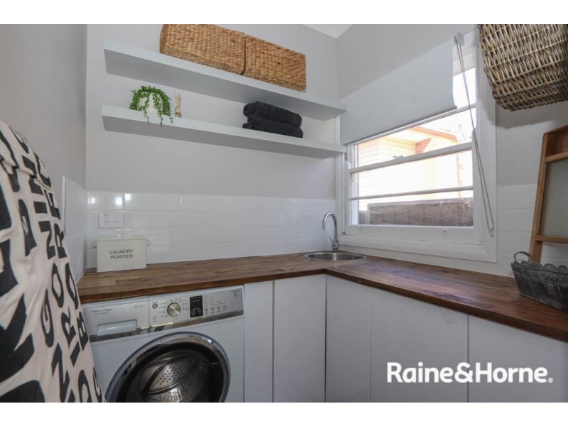 3 Lewins Street, South Bathurst NSW 2795