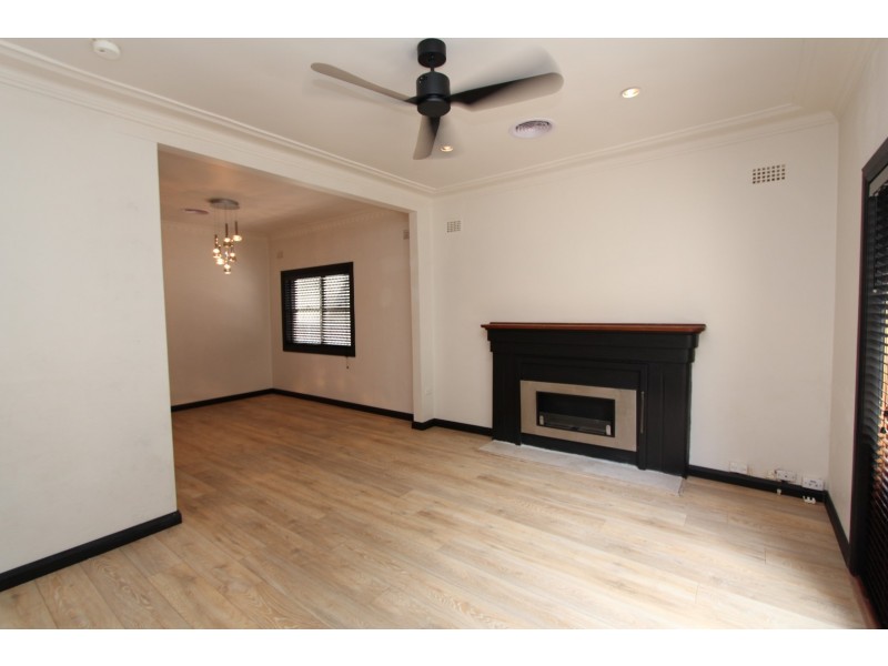 5 Gormans Hill Rd, Bathurst NSW 2795