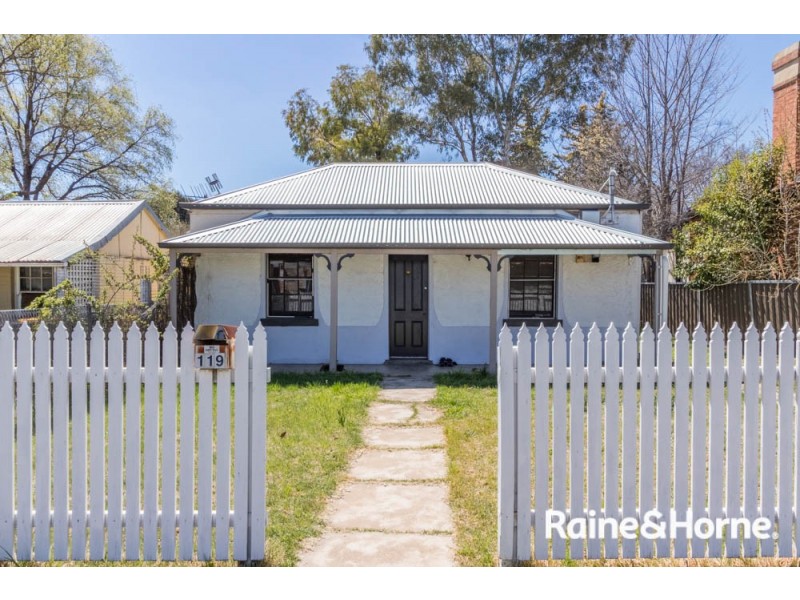 119 Russell Street, Bathurst NSW 2795