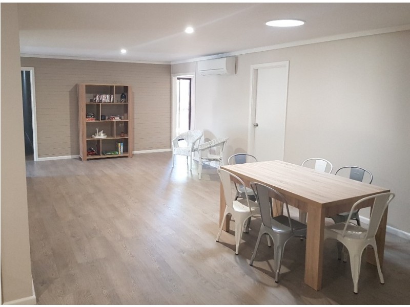 9 Jamison Street, Bathurst NSW 2795