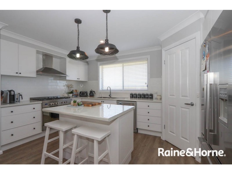 13 Kemp Street, Eglinton NSW 2795