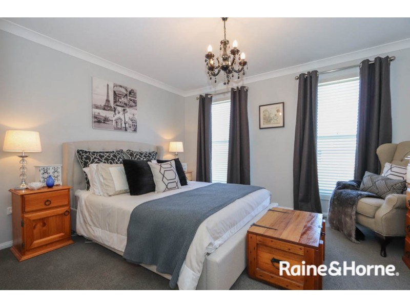 13 Kemp Street, Eglinton NSW 2795