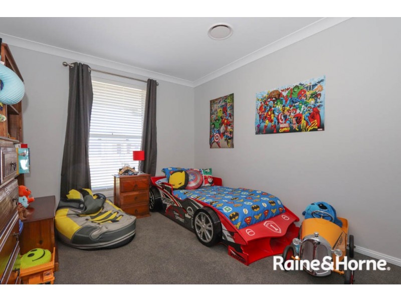 13 Kemp Street, Eglinton NSW 2795