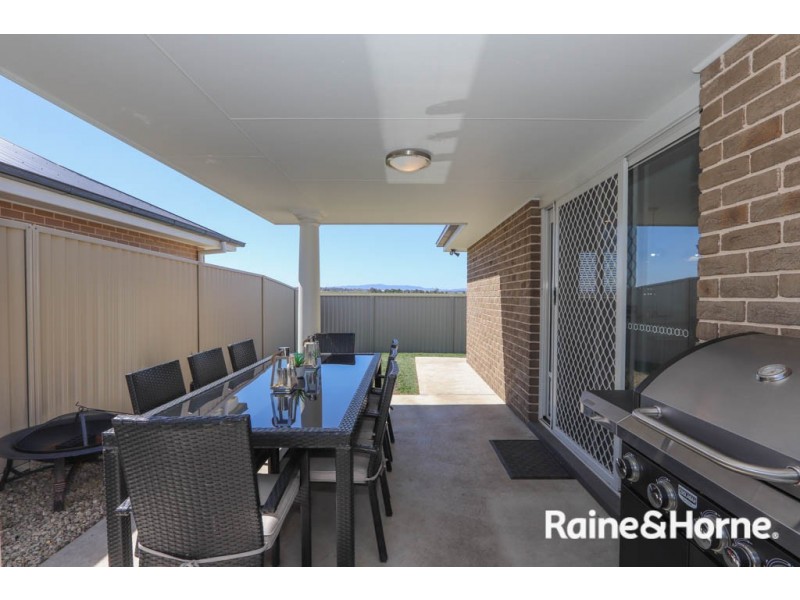 13 Kemp Street, Eglinton NSW 2795