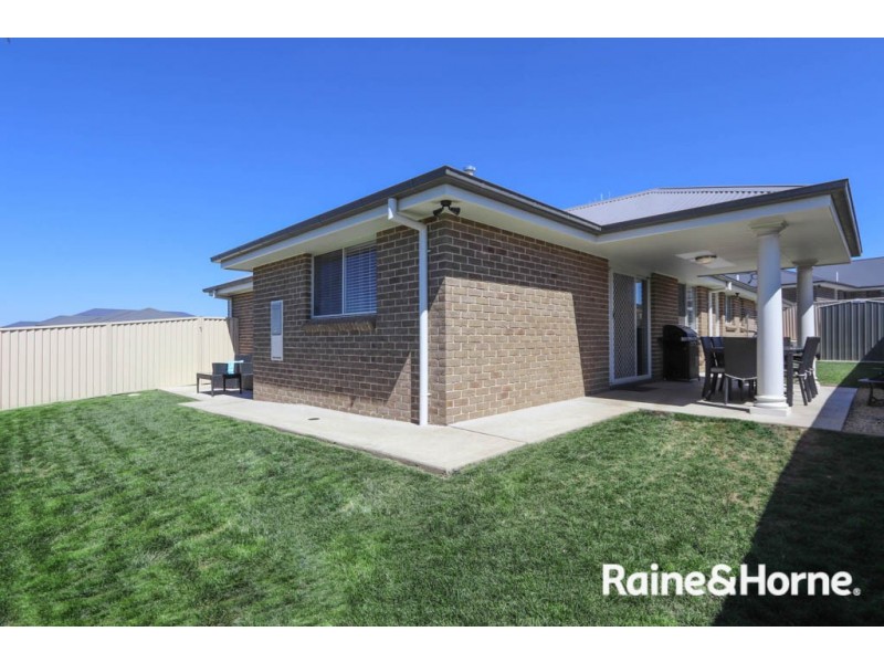 13 Kemp Street, Eglinton NSW 2795