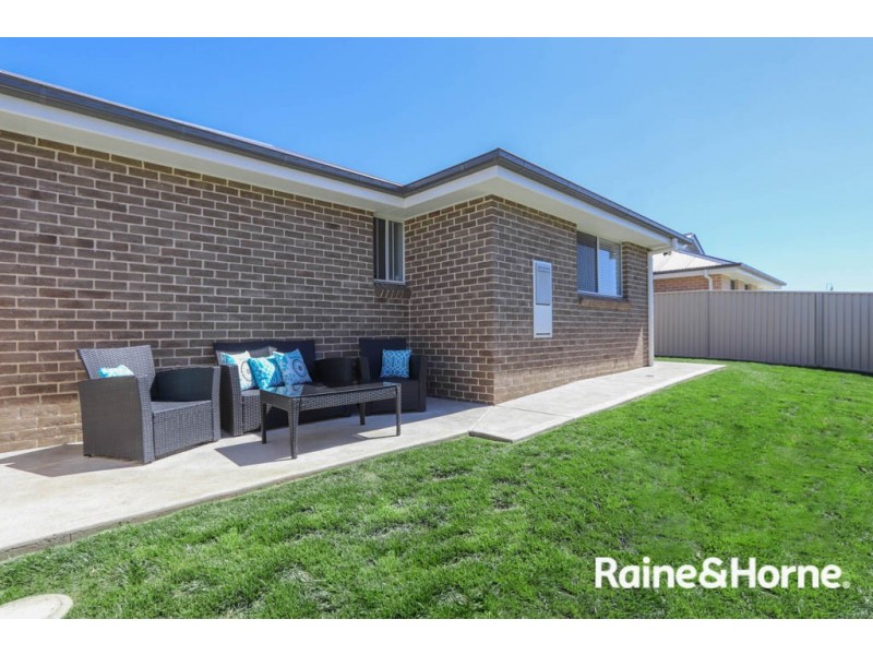 13 Kemp Street, Eglinton NSW 2795