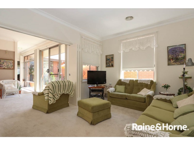 2/15 Marsden Lane, Kelso NSW 2795