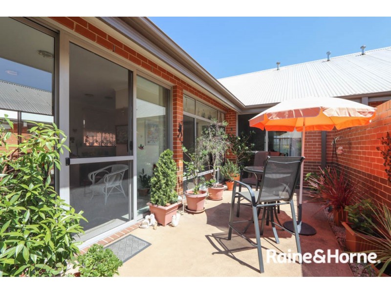 2/15 Marsden Lane, Kelso NSW 2795