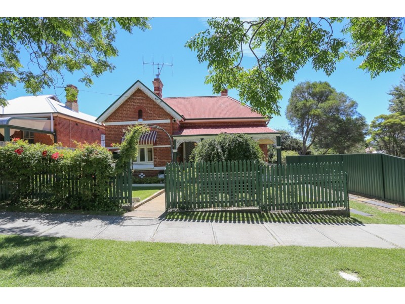 199 Keppel Street, Bathurst NSW 2795