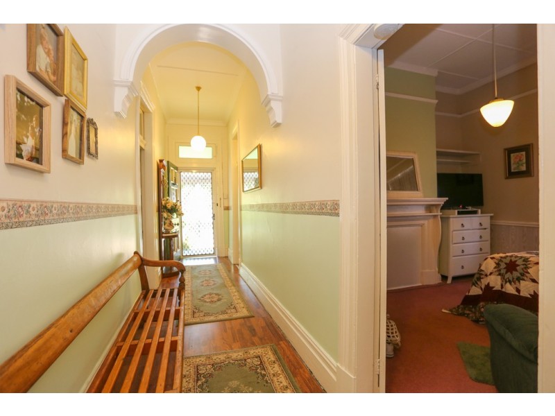 199 Keppel Street, Bathurst NSW 2795