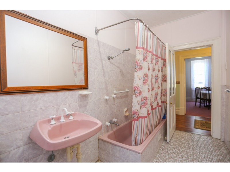 199 Keppel Street, Bathurst NSW 2795