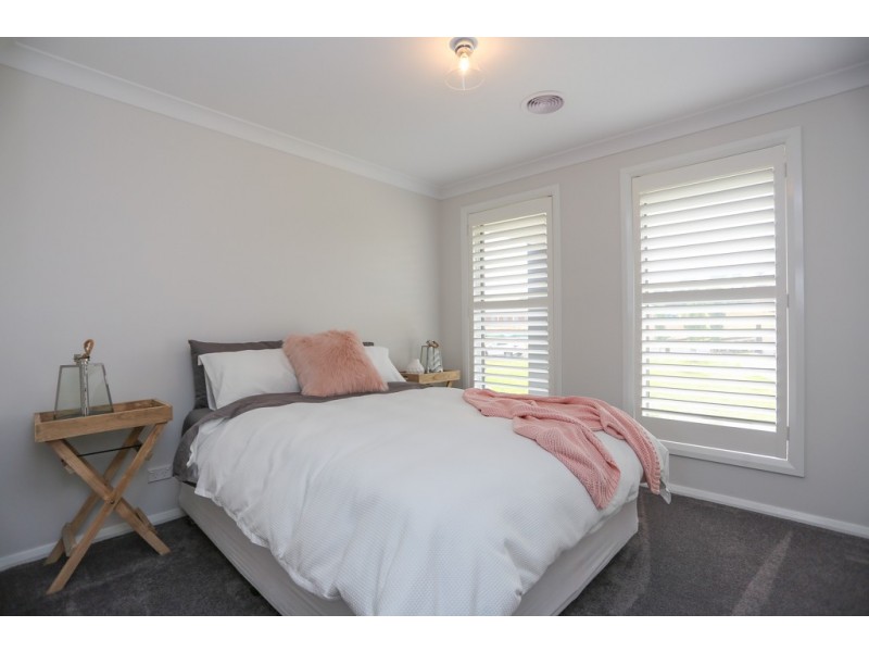 6 Vista Place, White Rock NSW 2795
