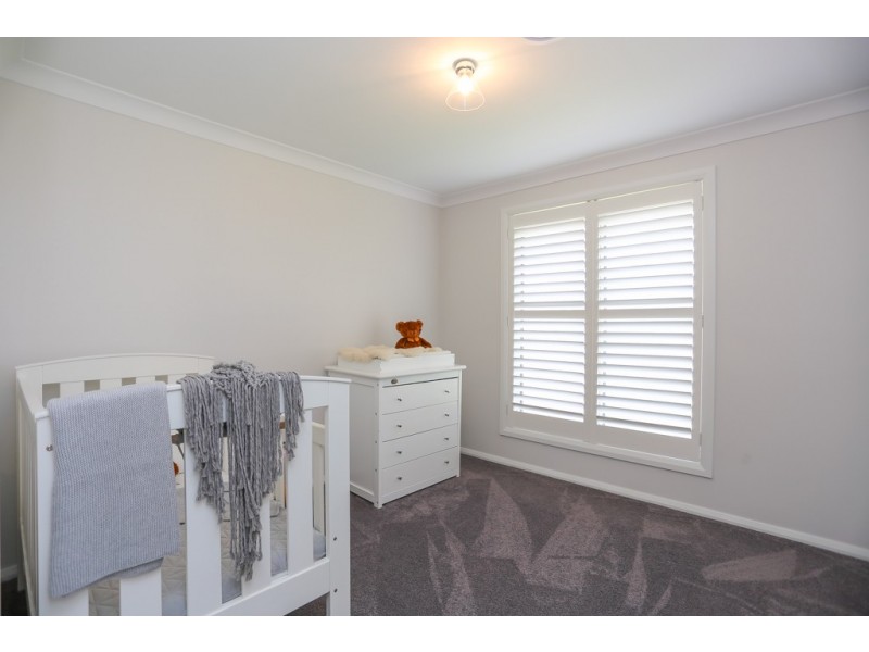 6 Vista Place, White Rock NSW 2795