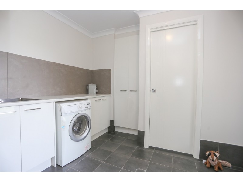 6 Vista Place, White Rock NSW 2795