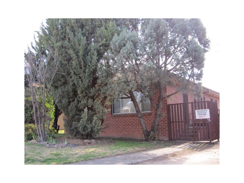 4/257 George St, Bathurst NSW 2795