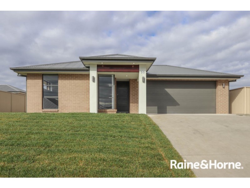 55 Emerald Drive, Kelso NSW 2795