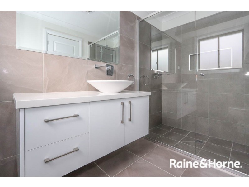 55 Emerald Drive, Kelso NSW 2795