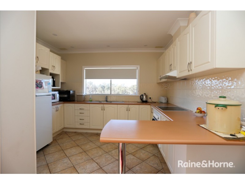 795 Sofala Road, Laffing Waters NSW 2795