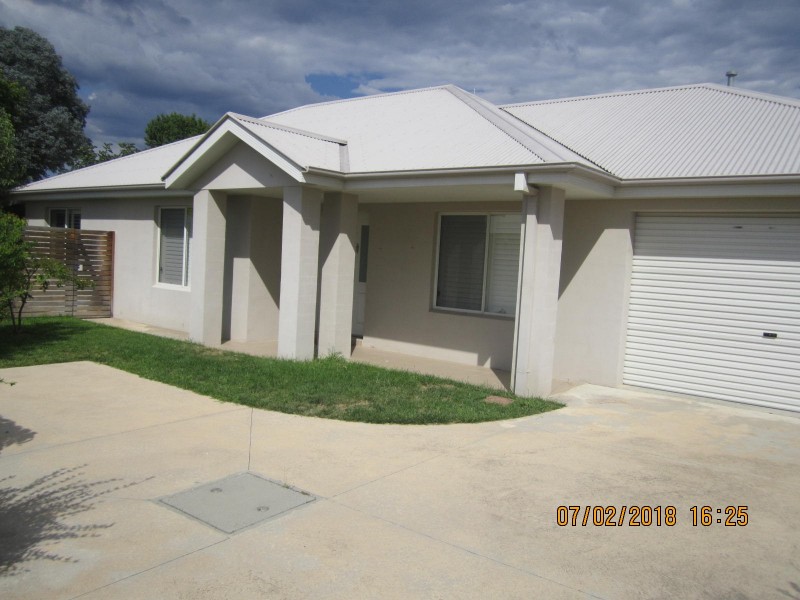 58 Hope St, Bathurst NSW 2795