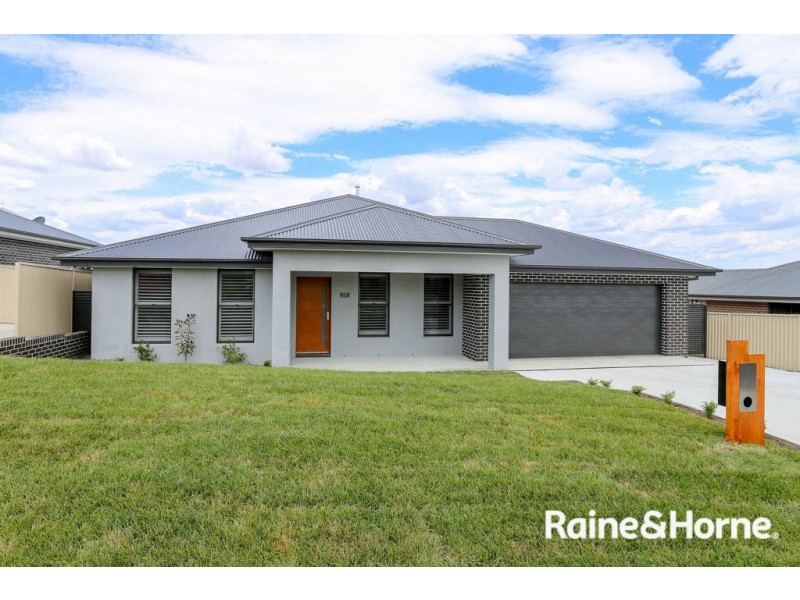 65 Graham Drive, Kelso NSW 2795