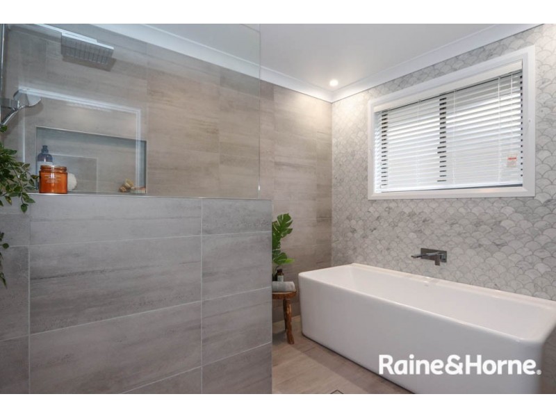 65 Graham Drive, Kelso NSW 2795