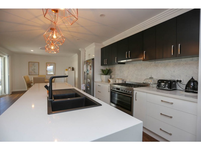 10 Ignatius Place, Kelso NSW 2795