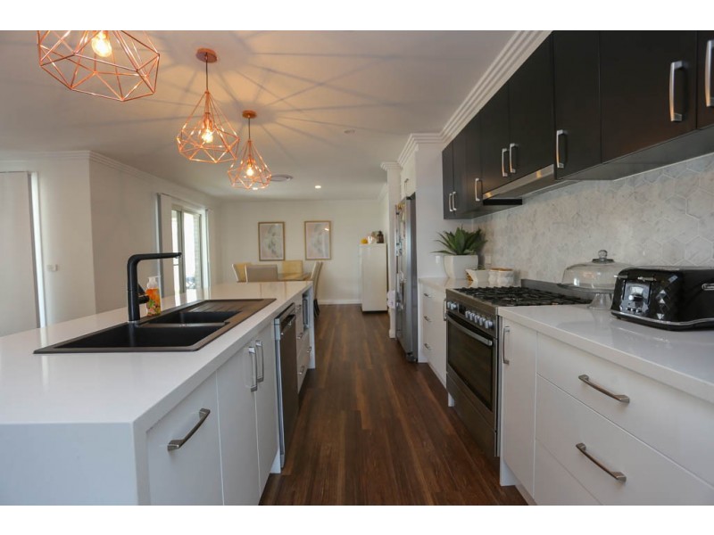 10 Ignatius Place, Kelso NSW 2795