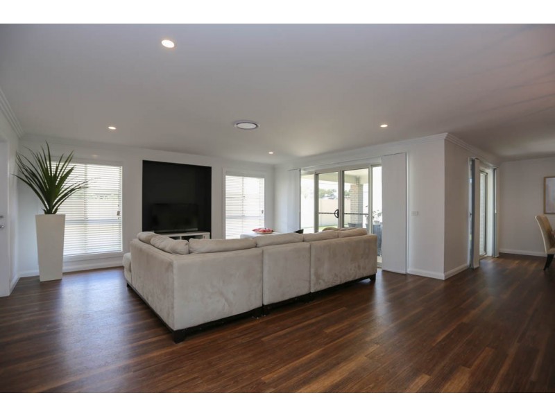 10 Ignatius Place, Kelso NSW 2795