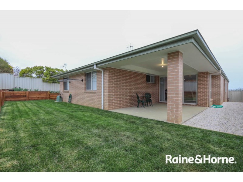 12 Dees Close, Gormans Hill NSW 2795