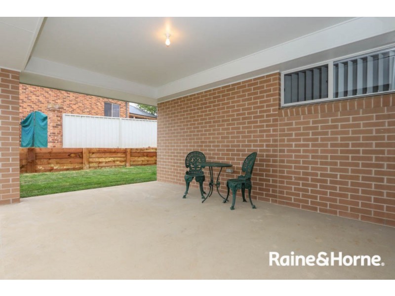12 Dees Close, Gormans Hill NSW 2795