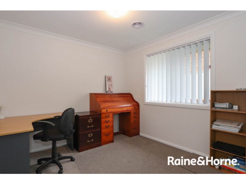 12 Dees Close, Gormans Hill NSW 2795