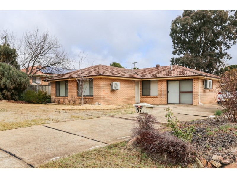 57 College Rd, Bathurst NSW 2795