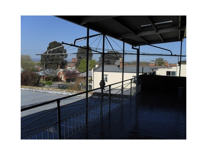 37  Keppel Upstairs, Bathurst NSW 2795