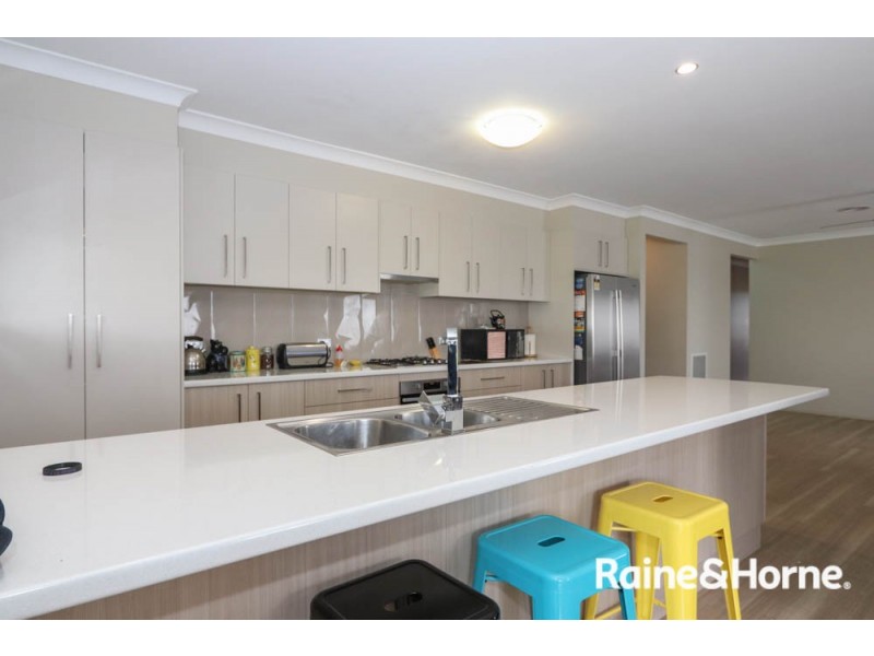 37 Christie Street, Raglan NSW 2795