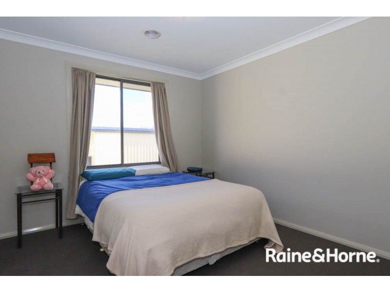 37 Christie Street, Raglan NSW 2795