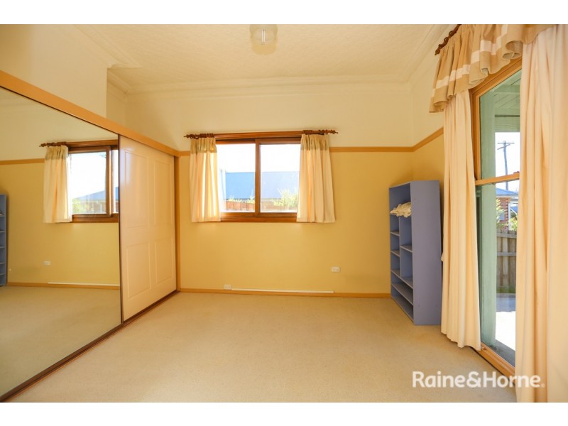 133 Stewart Street, Bathurst NSW 2795