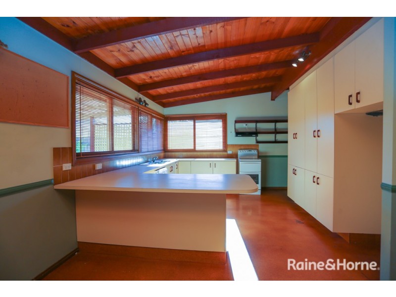 133 Stewart Street, Bathurst NSW 2795