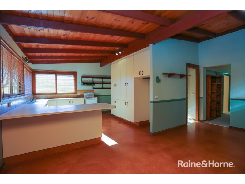 133 Stewart Street, Bathurst NSW 2795
