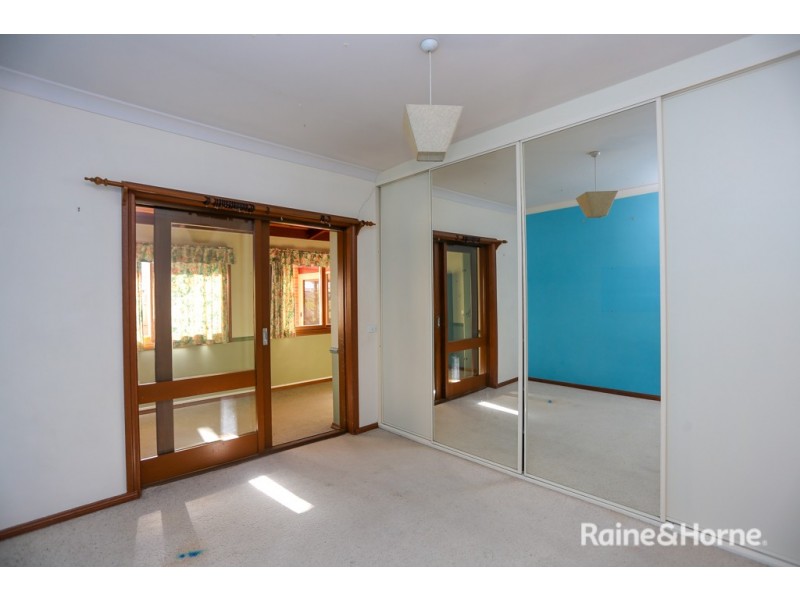 133 Stewart Street, Bathurst NSW 2795