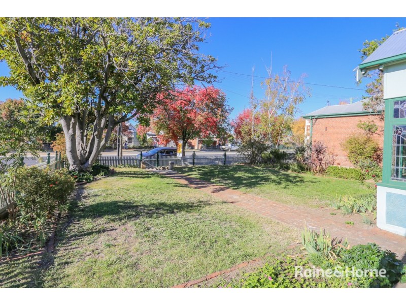 133 Stewart Street, Bathurst NSW 2795