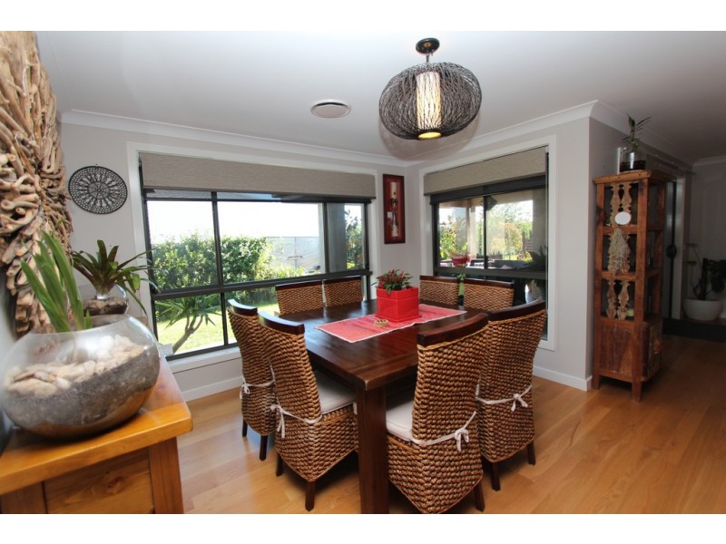 6 Cobb Pl, Bathurst NSW 2795